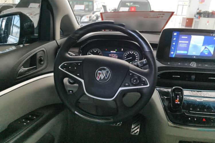 Used Buick GL8 2022 Land Cruiser Executive Class 652T Comfort Model Steering Wheel
