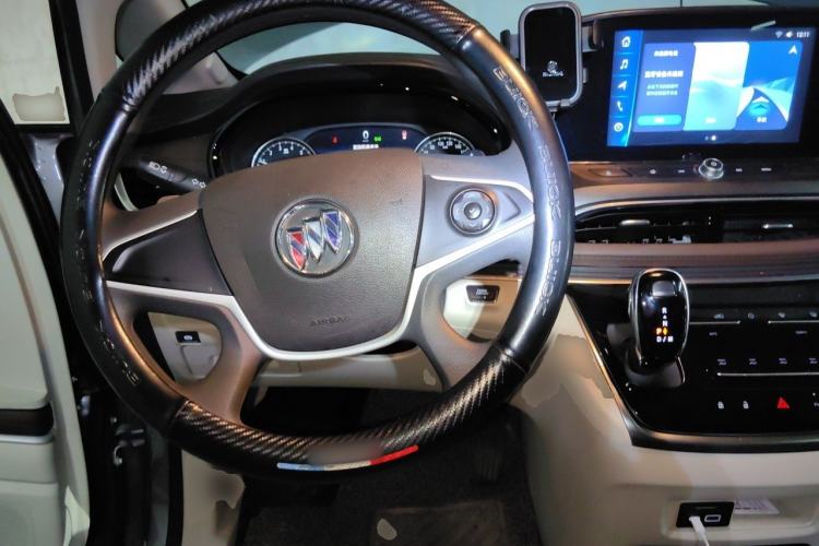 Used Buick GL8 2022 Land Cruiser Executive Class 652T Comfort Model Steering Wheel