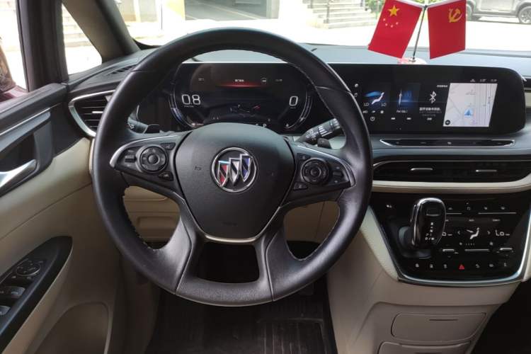 Used Buick GL8 2022 ES Land Cruiser 653T Luxury Model Steering Wheel