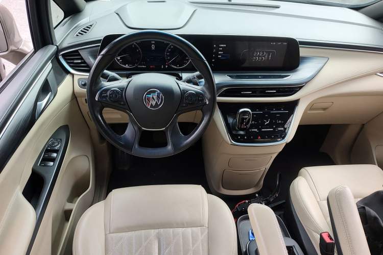 Used Buick GL8 2022 ES Land Cruiser 653T Luxury Model Steering Wheel