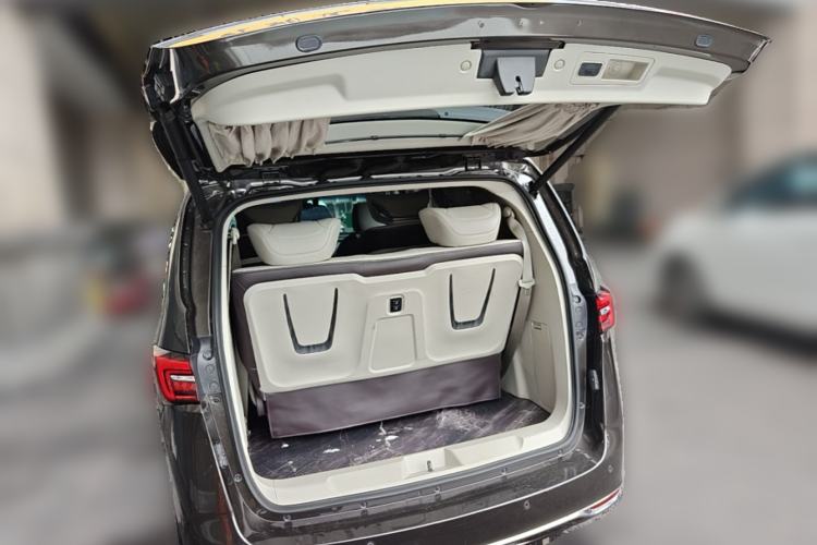 Used Buick GL8 2022 Land Cruiser Executive Class 652T Comfort Model Trunk
