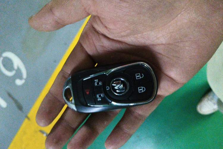 Used Buick GL8 2022 ES Landtrek 653T Luxury Edition Vehicle Key