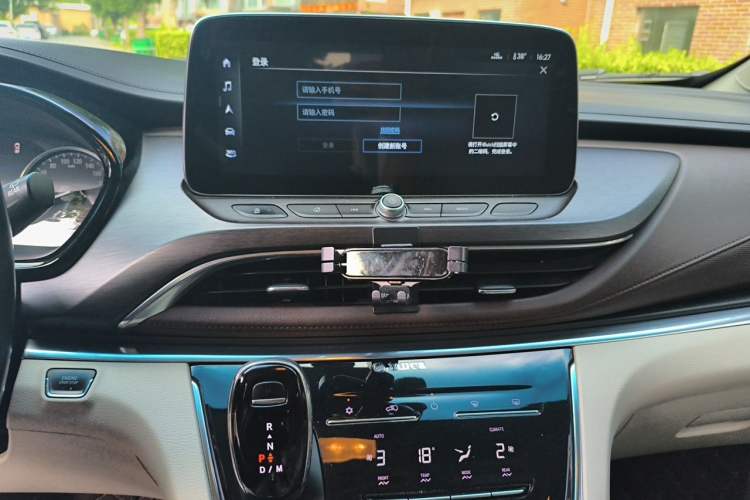 Used Buick GL8 2022 Land Executive Class 652T Prestige Model Audio And AC Panel