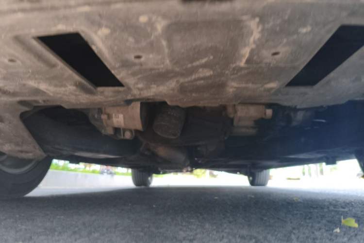 Used Buick GL8 2022 ES Landtrek 653T Comfort Edition Chassis Front