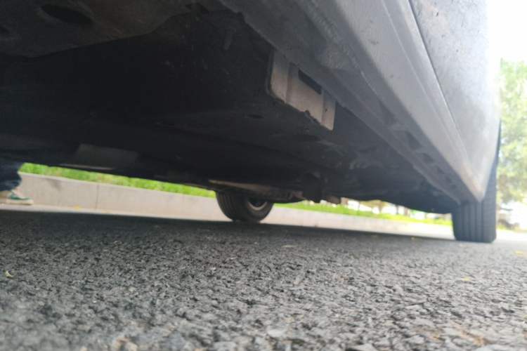 Used Buick GL8 2022 ES Landtrek 653T Comfort Edition Chassis Front Left