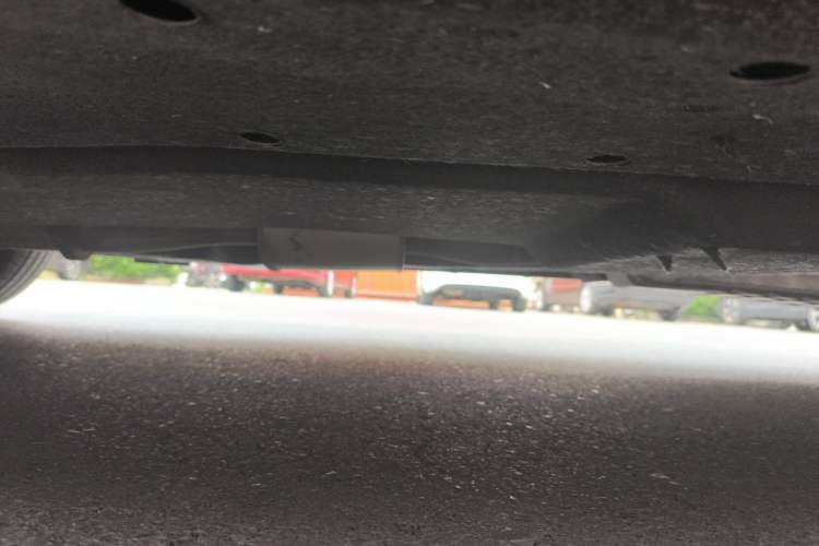 Used Buick GL8 2022 Avenir Aivia Six-Seat Deluxe Edition Chassis Rear