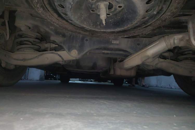 Used Buick GL8 2022 ES Landtrek 653T Luxury Edition Chassis Rear