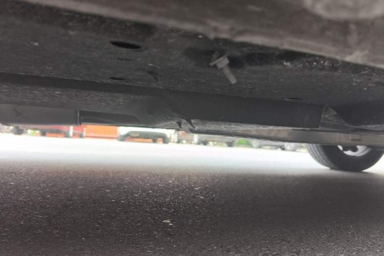 Used Buick GL8 2022 Avenir Aivia Six-Seat Deluxe Edition Chassis Rear Left