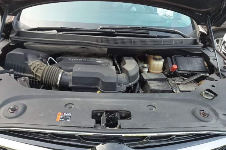 Used Buick GL8 2022 ES Landtrek 653T Comfort Edition Engine Bay