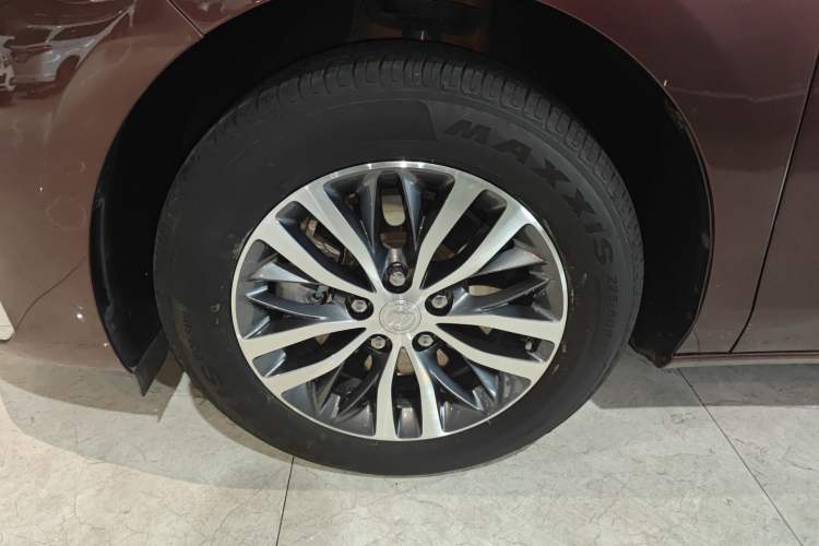 Used Buick GL8 2022 ES Landtrek 653T Comfort Edition Exterior 7