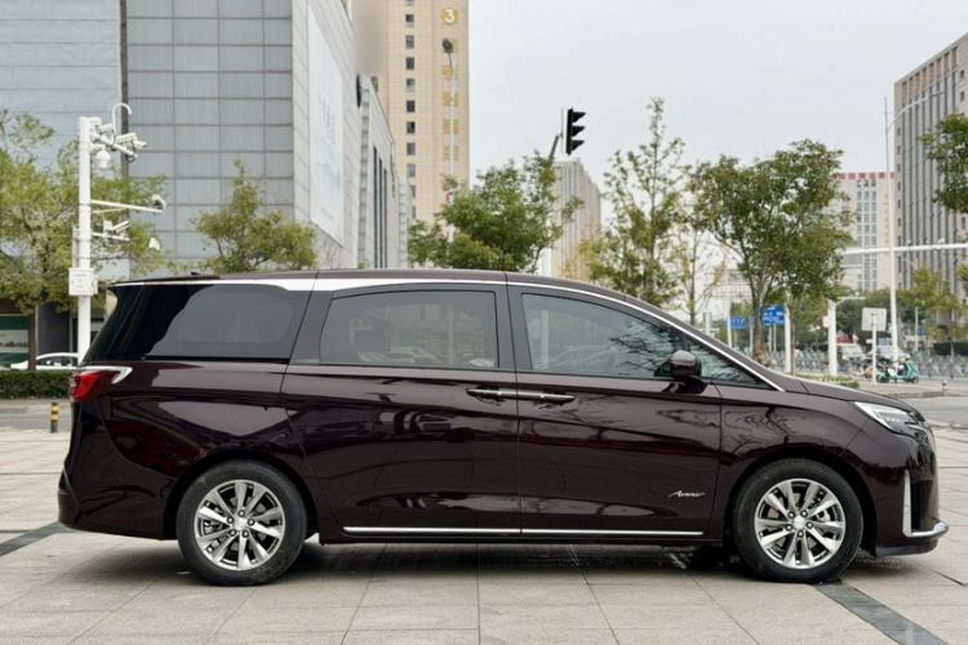 Used Buick GL8 2022 Facelifted Avenir Aivia 7-Seater Premium Edition Exterior 8