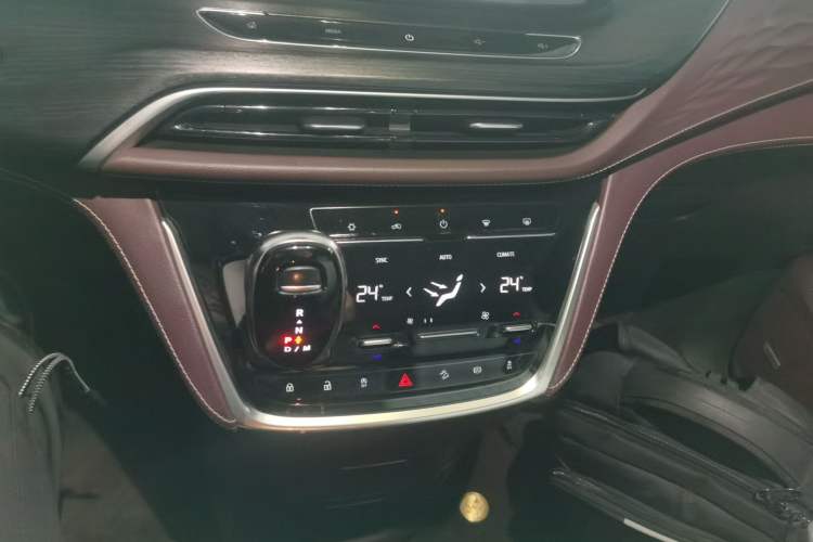 Used Buick GL8 2022 Avenir Aivia Six-Seat Deluxe Edition Gear Lever