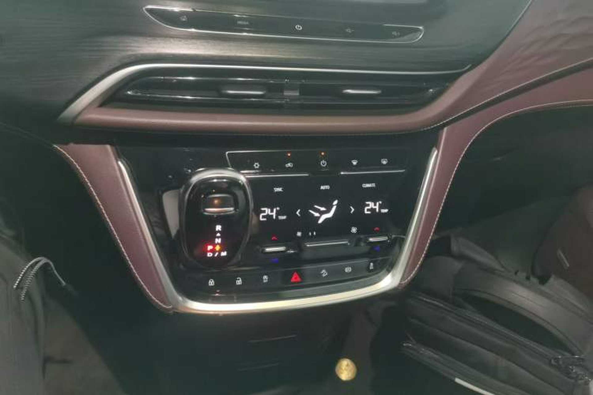 Used Buick GL8 2022 Avenir Aivia Six-Seat Deluxe Edition Gear Lever