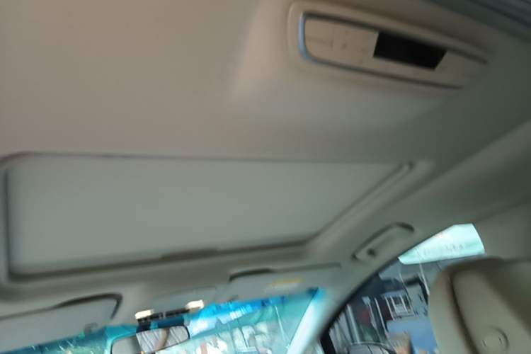Used Buick GL8 2022 ES Landtrek 653T Comfort Edition Headliner
