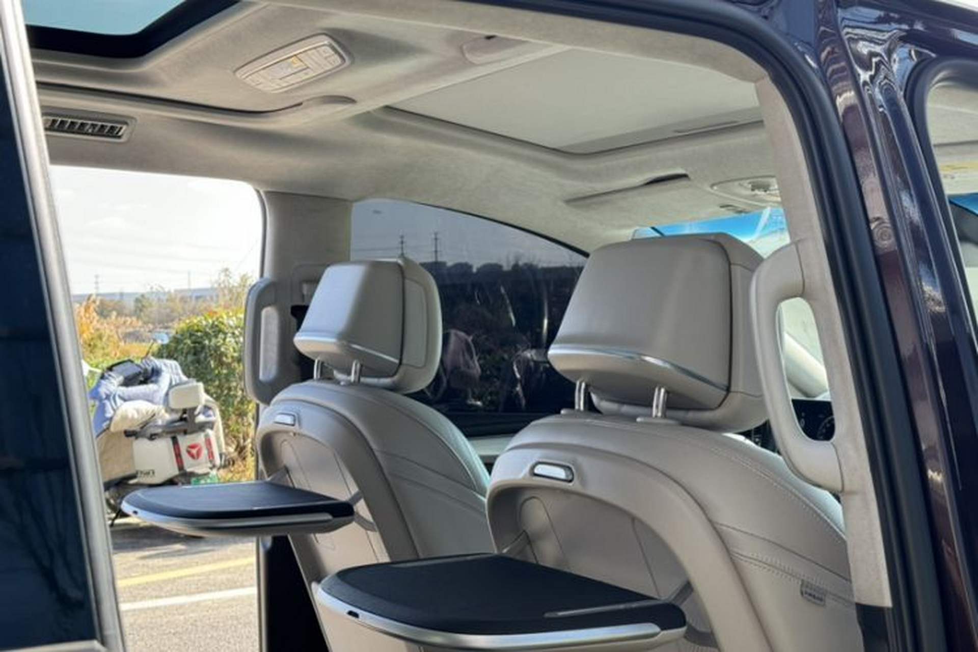Used Buick GL8 2022 Avenir Aivia Six-Seat Deluxe Edition Headliner
