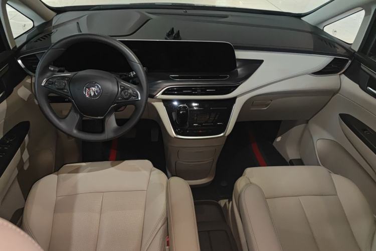 Used Buick GL8 2022 ES Landtrek 653T Comfort Edition Interior 2