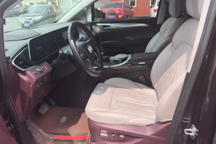 Used Buick GL8 2022 Avenir Aivia Six-Seat Deluxe Edition Left Front Seat