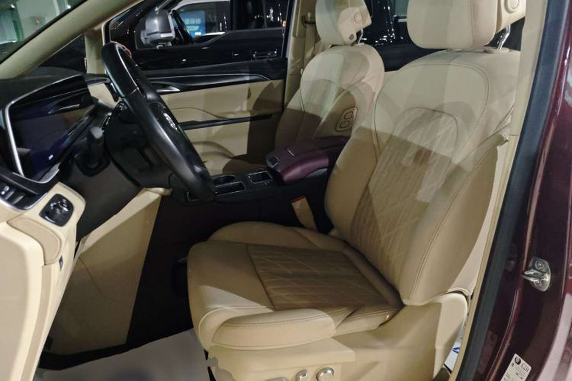 Used Buick GL8 2022 ES Land Cruiser 653T Luxury Model Left Front Seat
