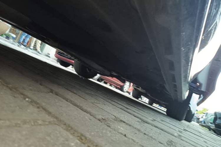Used Buick GL8 2022 ES Landtrek 653T Comfort Edition Left Side Sill