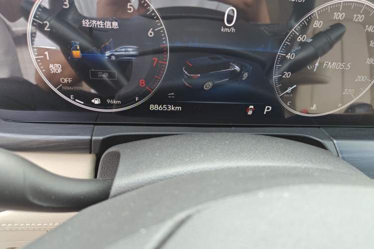 Used Buick GL8 2022 ES Landtrek 653T Luxury Edition Odometer Close Up