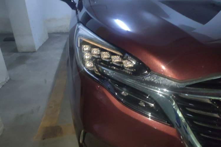 Used Buick GL8 2022 ES Landtrek 653T Luxury Edition Right Front Headlight