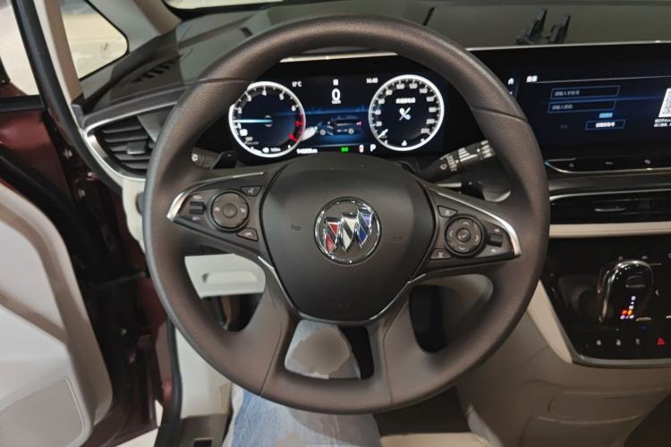 Used Buick GL8 2022 ES Landtrek 653T Comfort Edition Steering Wheel