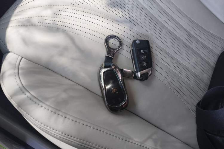 Used Buick GL8 2022 ES Landtrek 653T Comfort Edition Vehicle Key