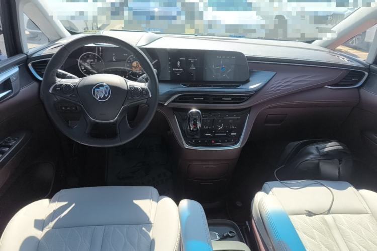 Used Buick GL8 2022 Avenir Aivia Six-Seat Deluxe Edition Center Console