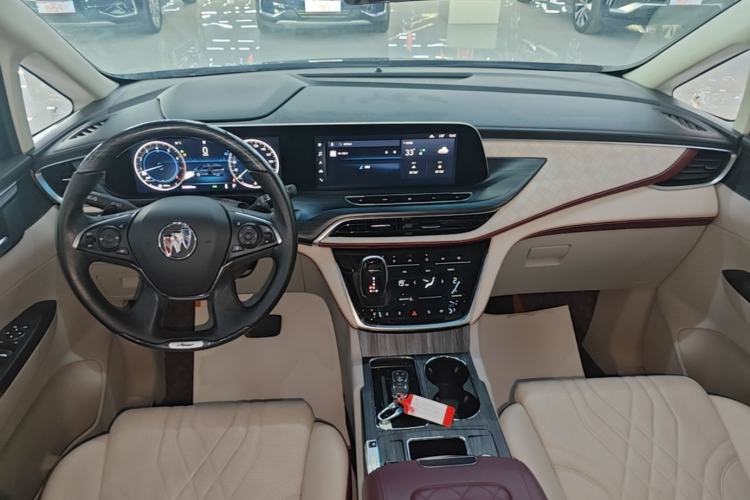 Used Buick GL8 2022 ES Landtrek 653T Comfort Edition Center Console