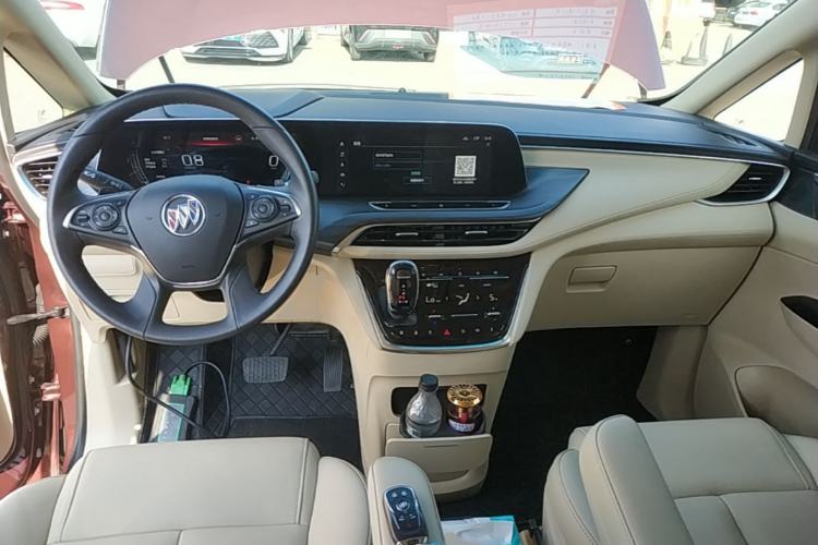 Used Buick GL8 2022 ES Landtrek 653T Luxury Edition Center Console