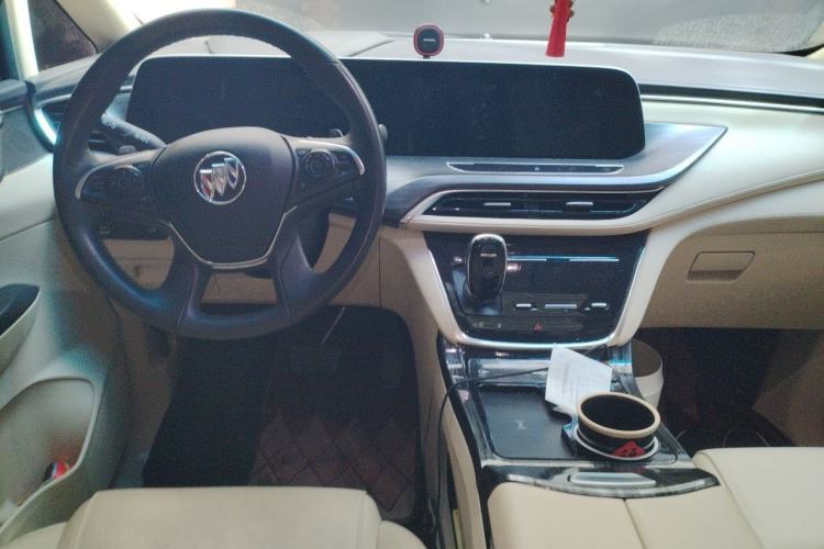 Used Buick GL8 2022 ES Landtrek 653T Luxury Edition Center Console