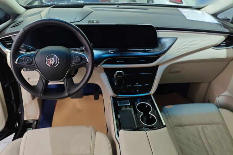 Used Buick GL8 2022 Avenir Aivia Six-Seat Deluxe Edition Center Console