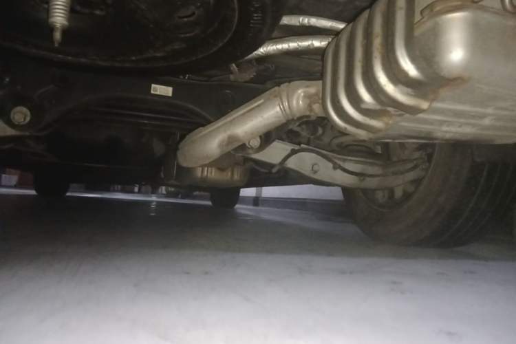 Used Buick GL8 2022 ES Landtrek 653T Luxury Edition Chassis Rear