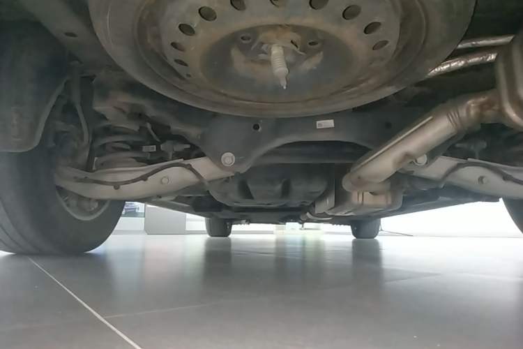 Used Buick GL8 2022 ES Landtrek 653T Comfort Edition Chassis Rear