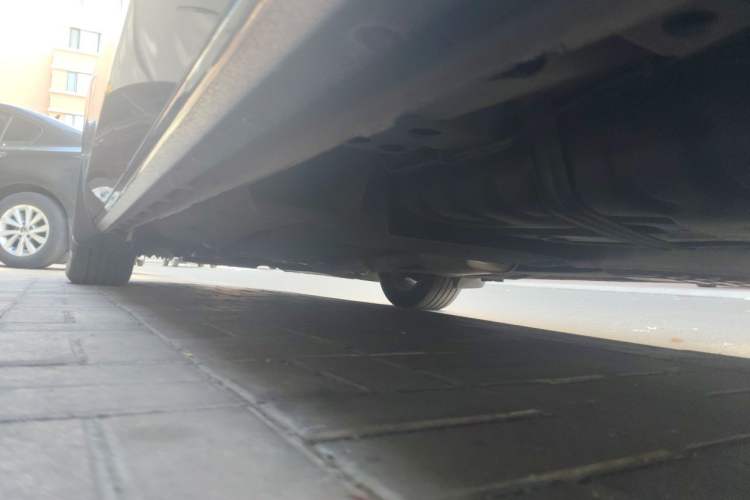 Used Buick GL8 2022 ES Landtrek 653T Luxury Edition Chassis Rear Left