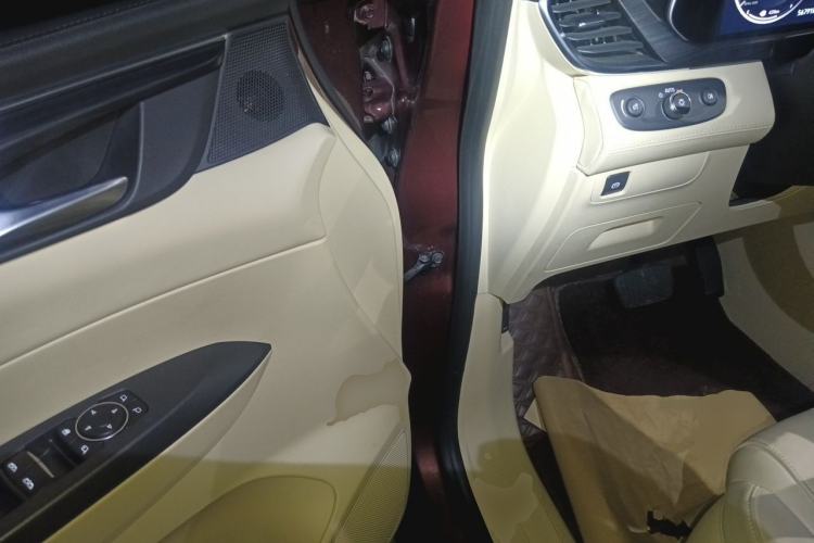 Used Buick GL8 2022 ES Landtrek 653T Luxury Edition Driver Seat