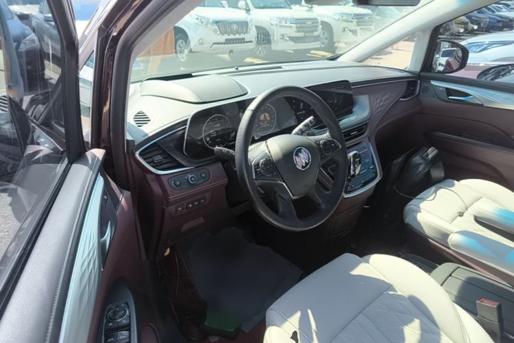 Used Buick GL8 2022 Avenir Aivia Six-Seat Deluxe Edition Driver Seat