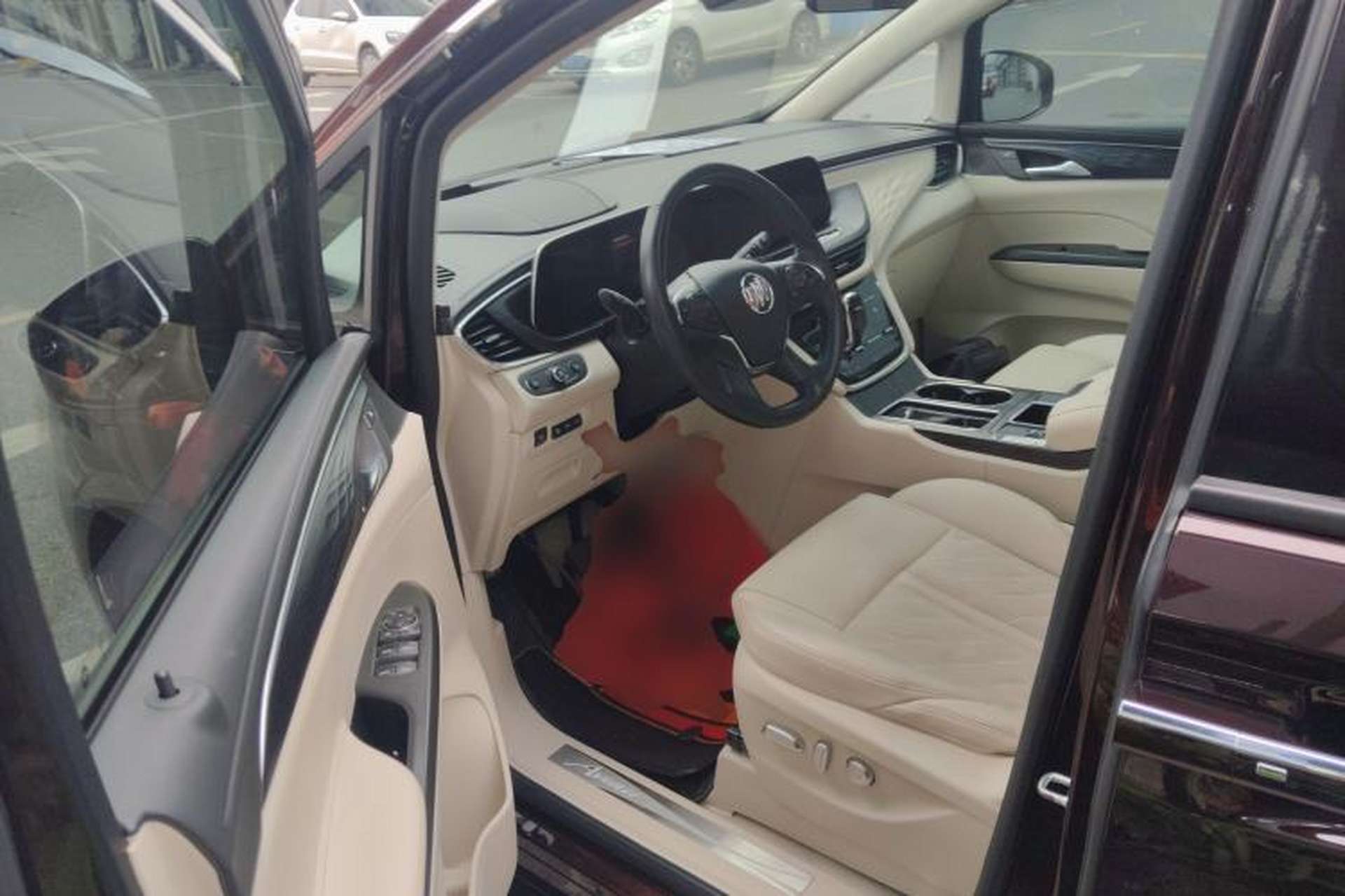 Used Buick GL8 2022 Avenir Aivia Six-Seat Deluxe Edition Driver Seat
