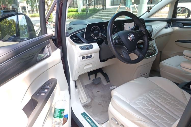 Used Buick GL8 2022 Avenir Aivia 7-Seater Deluxe Edition Driver Seat