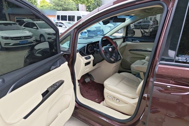 Used Buick GL8 2022 ES Landtrek 653T Luxury Edition Driver Seat
