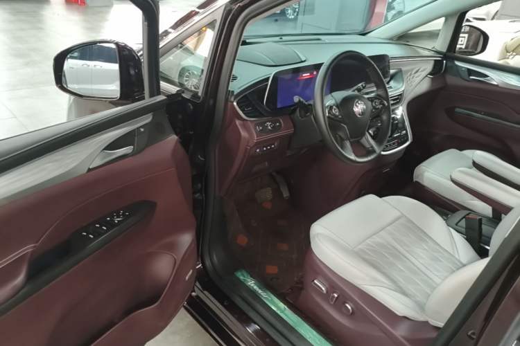 Used Buick GL8 2022 Avenir Aivia Six-Seat Deluxe Edition Driver Seat