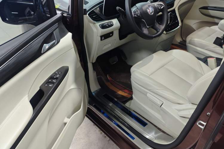 Used Buick GL8 2022 ES Landtrek 653T Comfort Edition Driver Seat