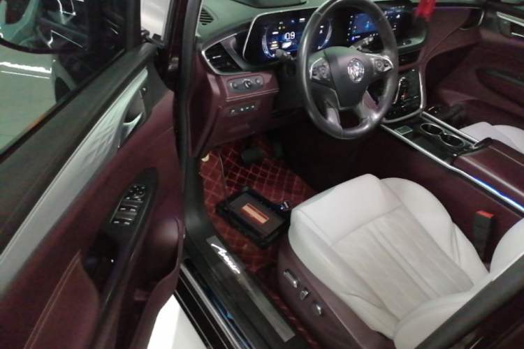 Used Buick GL8 2022 Avenir Aivia Six-Seat Deluxe Edition Driver Seat