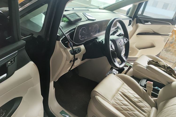 Used Buick GL8 2022 Avenir Aivia 7-Seater Deluxe Edition Driver Seat