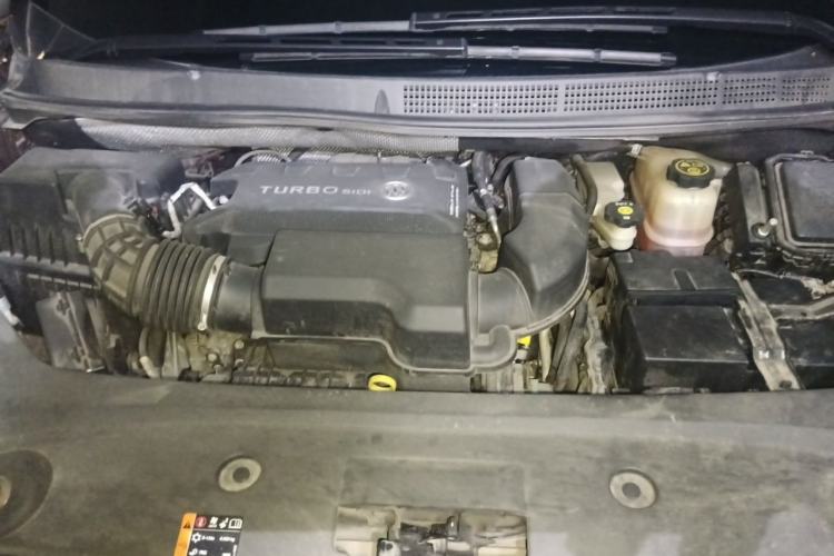 Used Buick GL8 2022 ES Landtrek 653T Luxury Edition Engine Bay