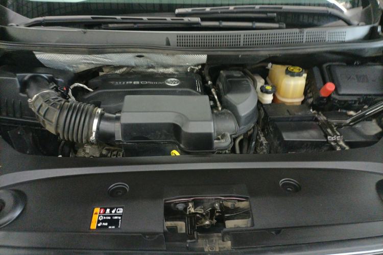 Used Buick GL8 2022 Avenir Aivia Six-Seat Deluxe Edition Engine Bay