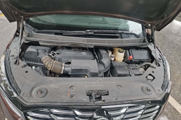 Used Buick GL8 2022 ES Landtrek 653T Luxury Edition Engine Bay
