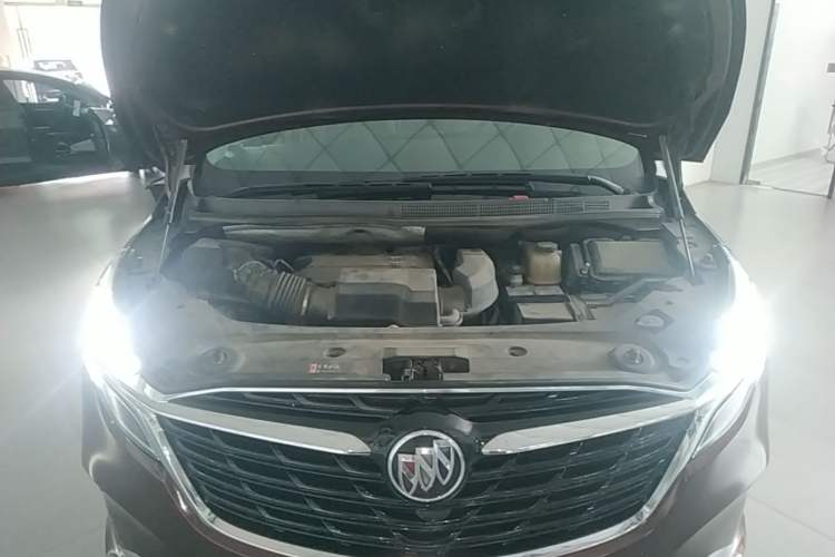 Used Buick GL8 2022 ES Landtrek 653T Comfort Edition Engine Bay
