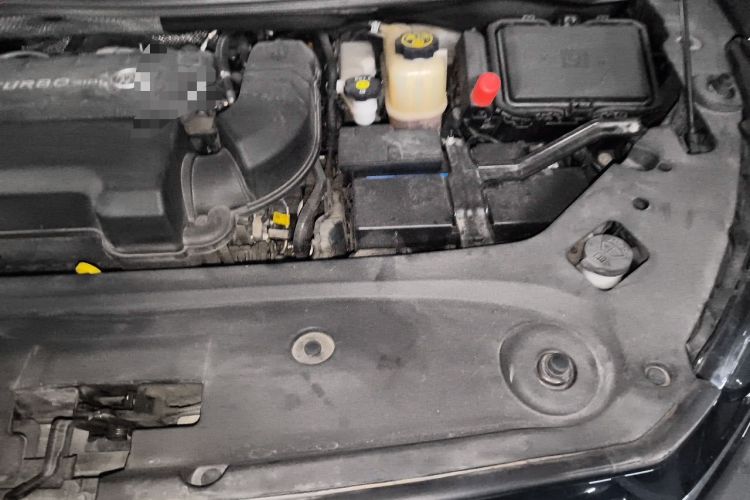 Used Buick GL8 2022 Facelifted Avenir Aivia 7-Seater Premium Edition Engine Bay Left
