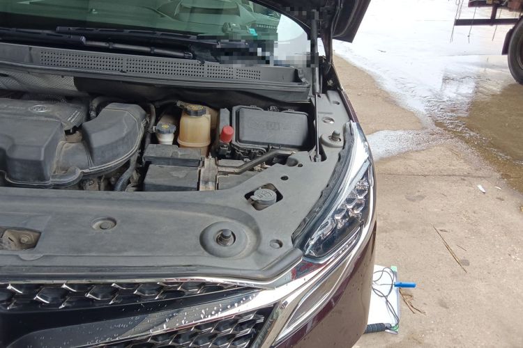 Used Buick GL8 2022 Avenir Aivia Six-Seat Deluxe Edition Engine Bay Left